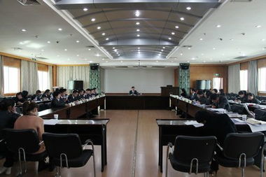 深化服务理念，提升服务品质——我行召开2013年文明规范服务工作会议